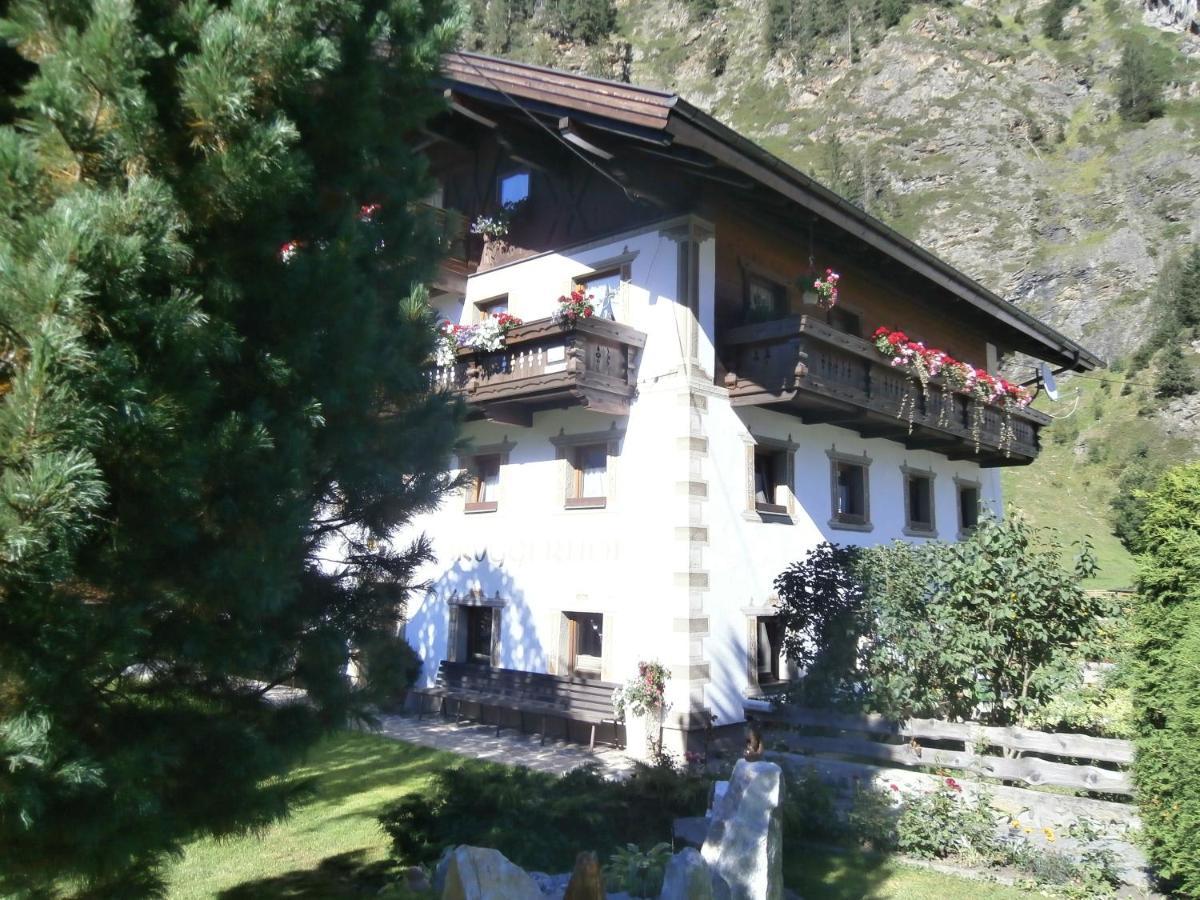 Отель Gaestehaus Bruggerhof Лангенфельд Экстерьер фото
