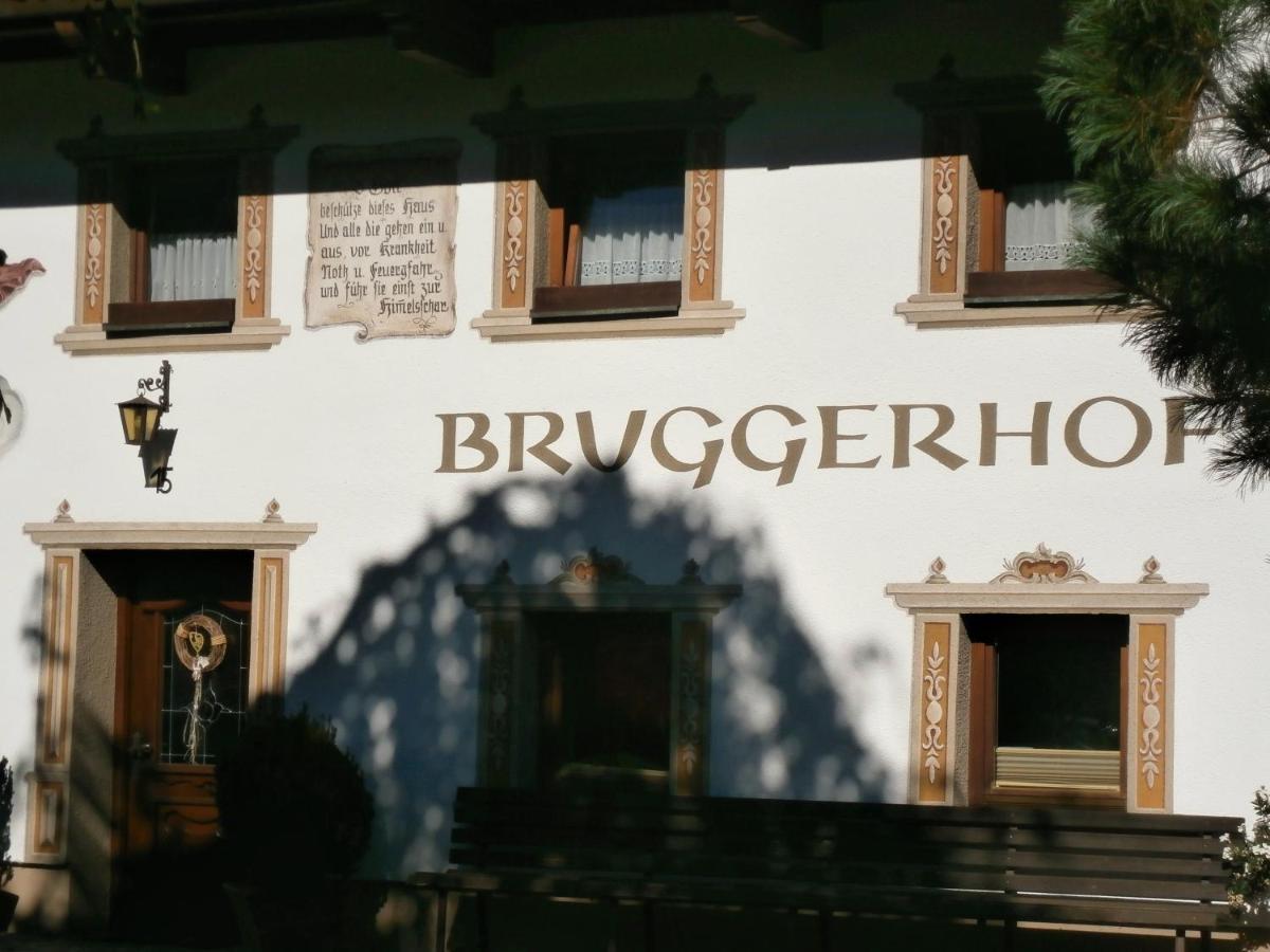 Отель Gaestehaus Bruggerhof Лангенфельд Экстерьер фото